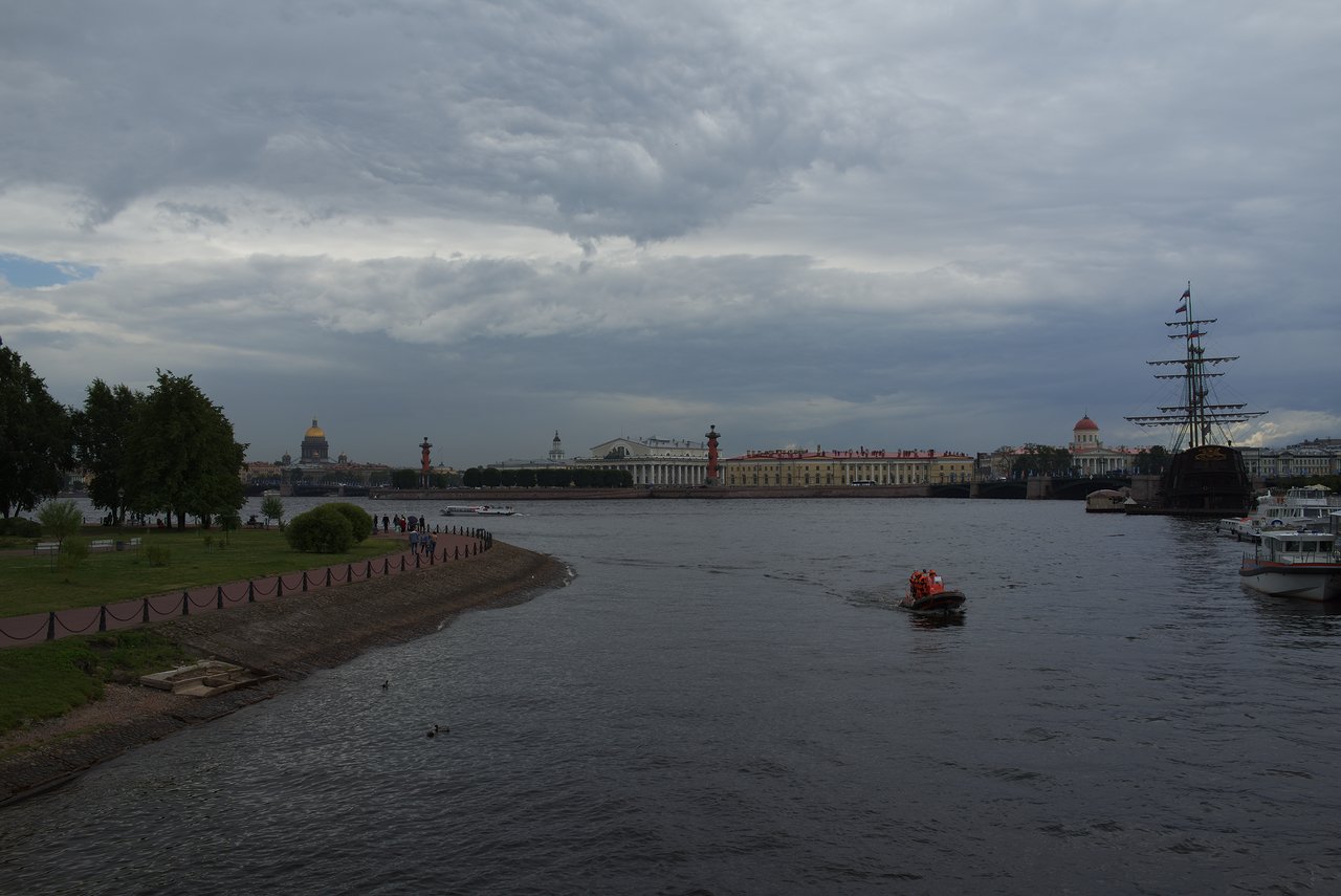 ペトロパヴロフスク要塞の対岸の景色