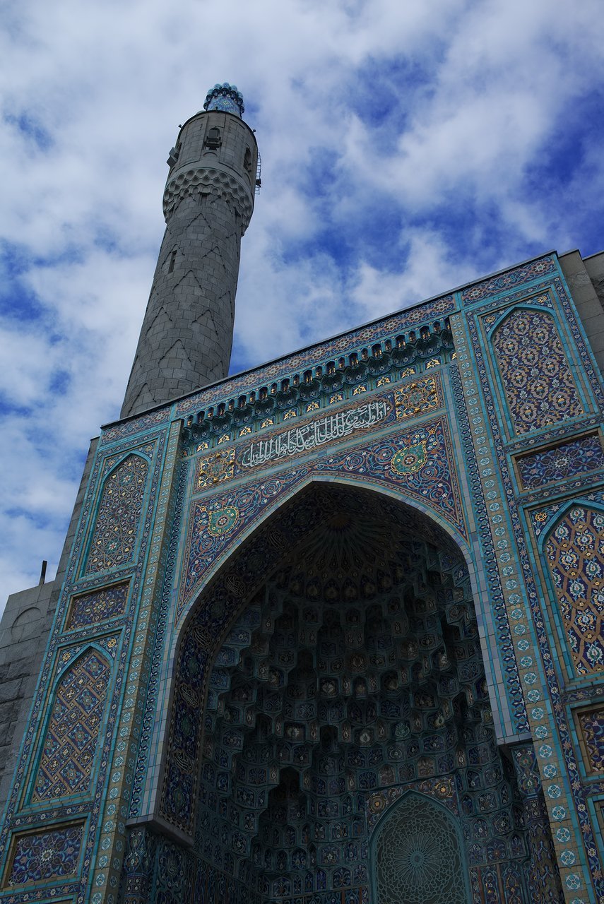 ペルシャっぽい美しい装飾のモスク