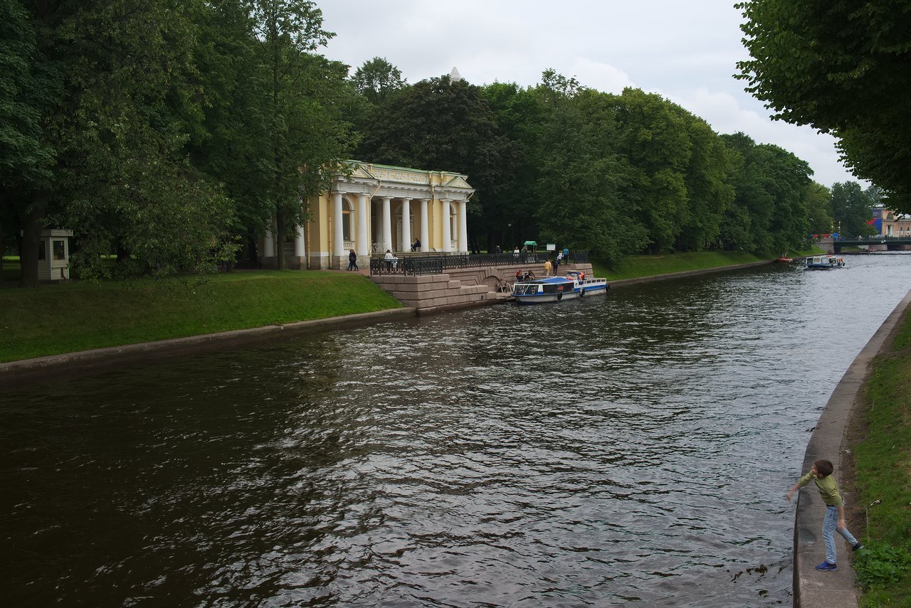 ロシア美術館周辺の公園
