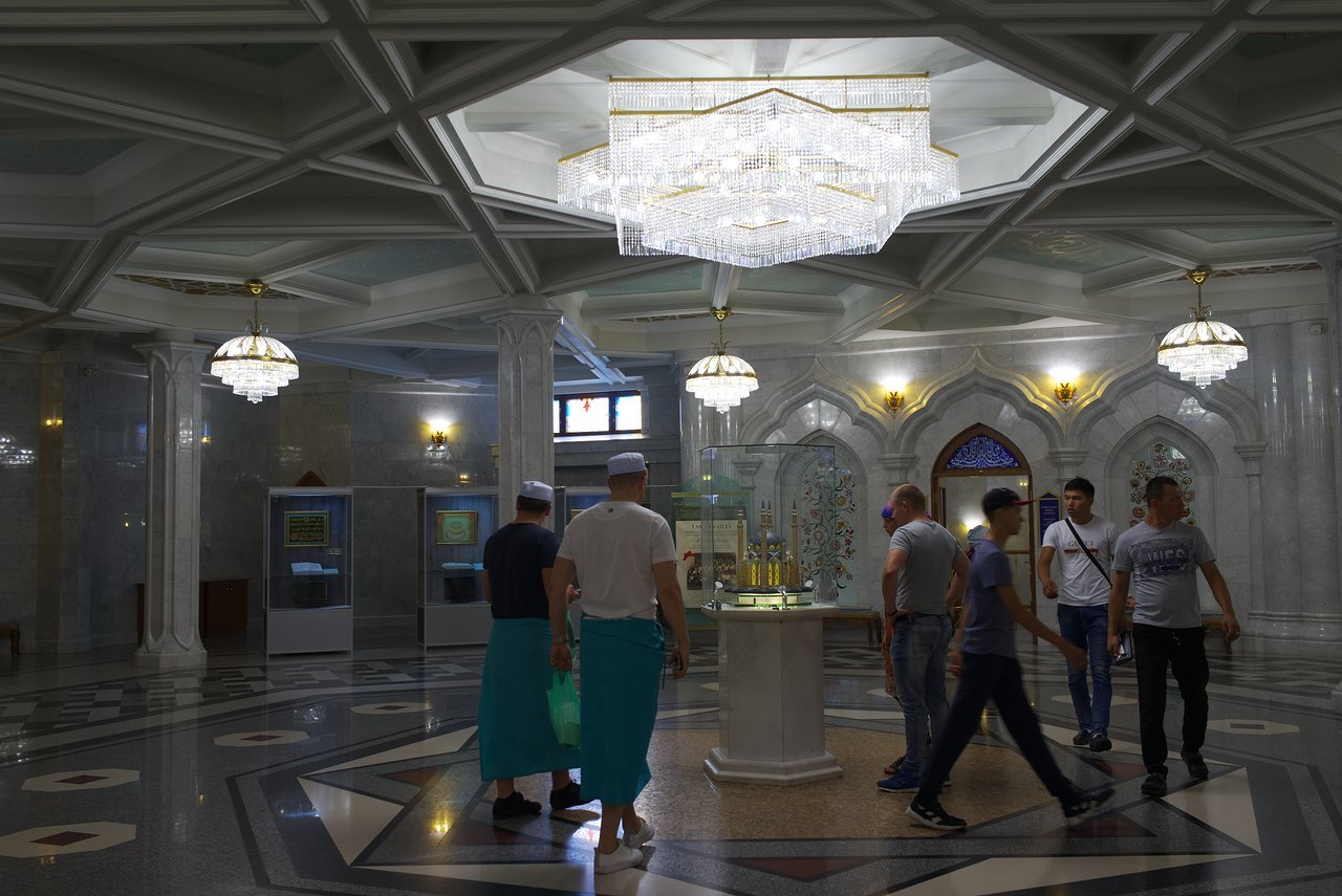 クル・シャーリフモスクの内部
