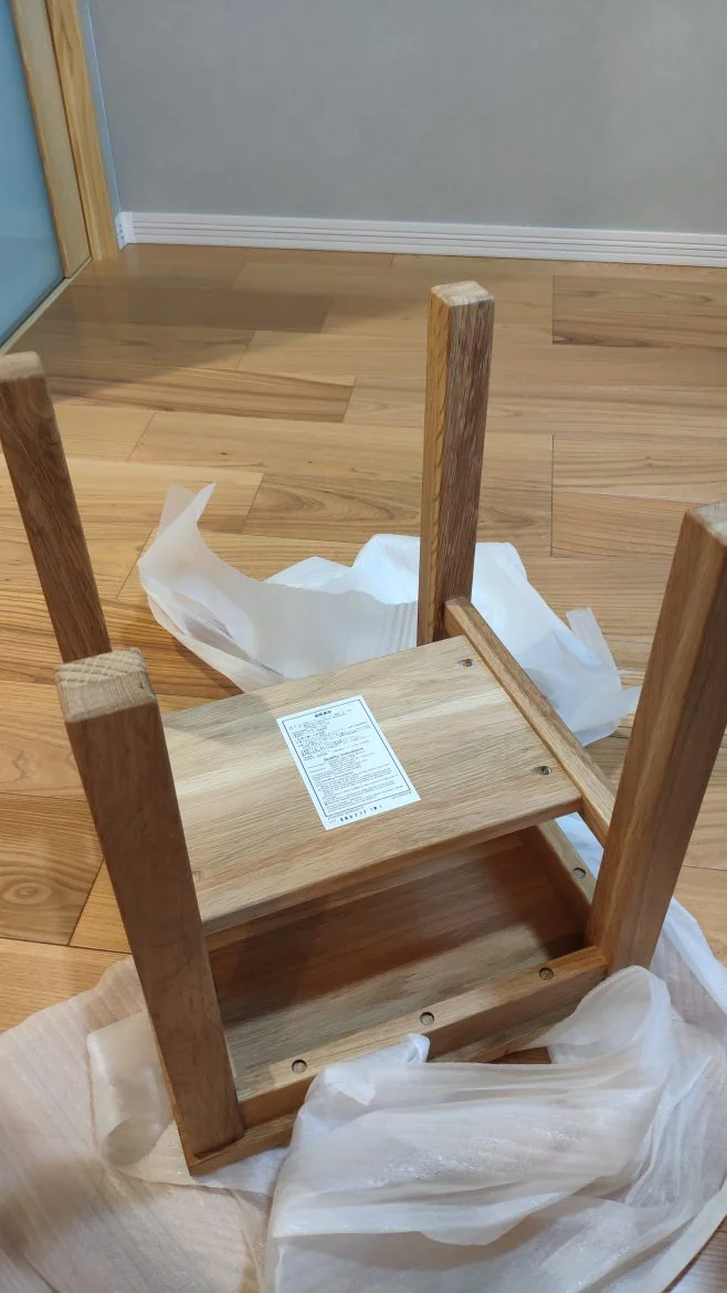 無印良品の「木製サイドテーブルベンチ／板座／オーク材」
